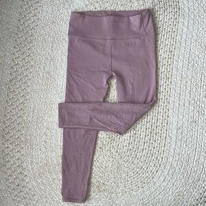 Lululemon leggings, beautiful lilac purple color